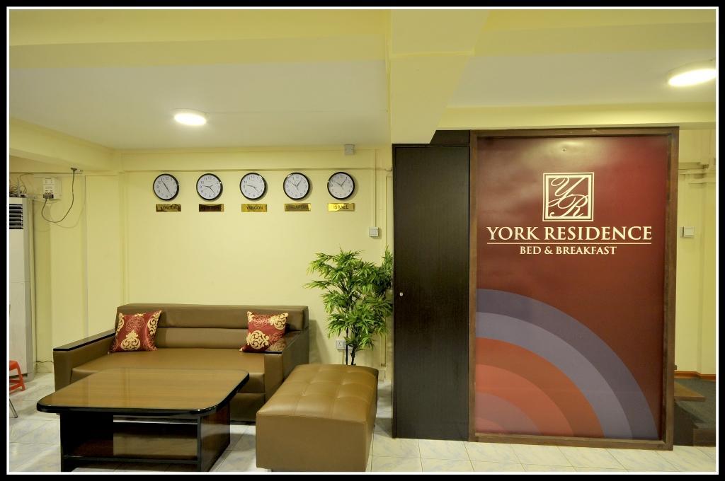 York Residence Rangoon Buitenkant foto